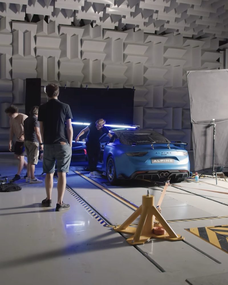 Alpine A110 R en chambre anéchoïque